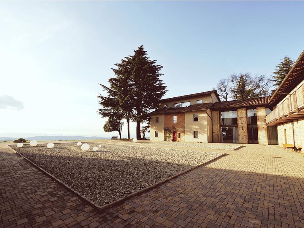Cascina Langa Guest House Trezzo Tinella Exterior photo